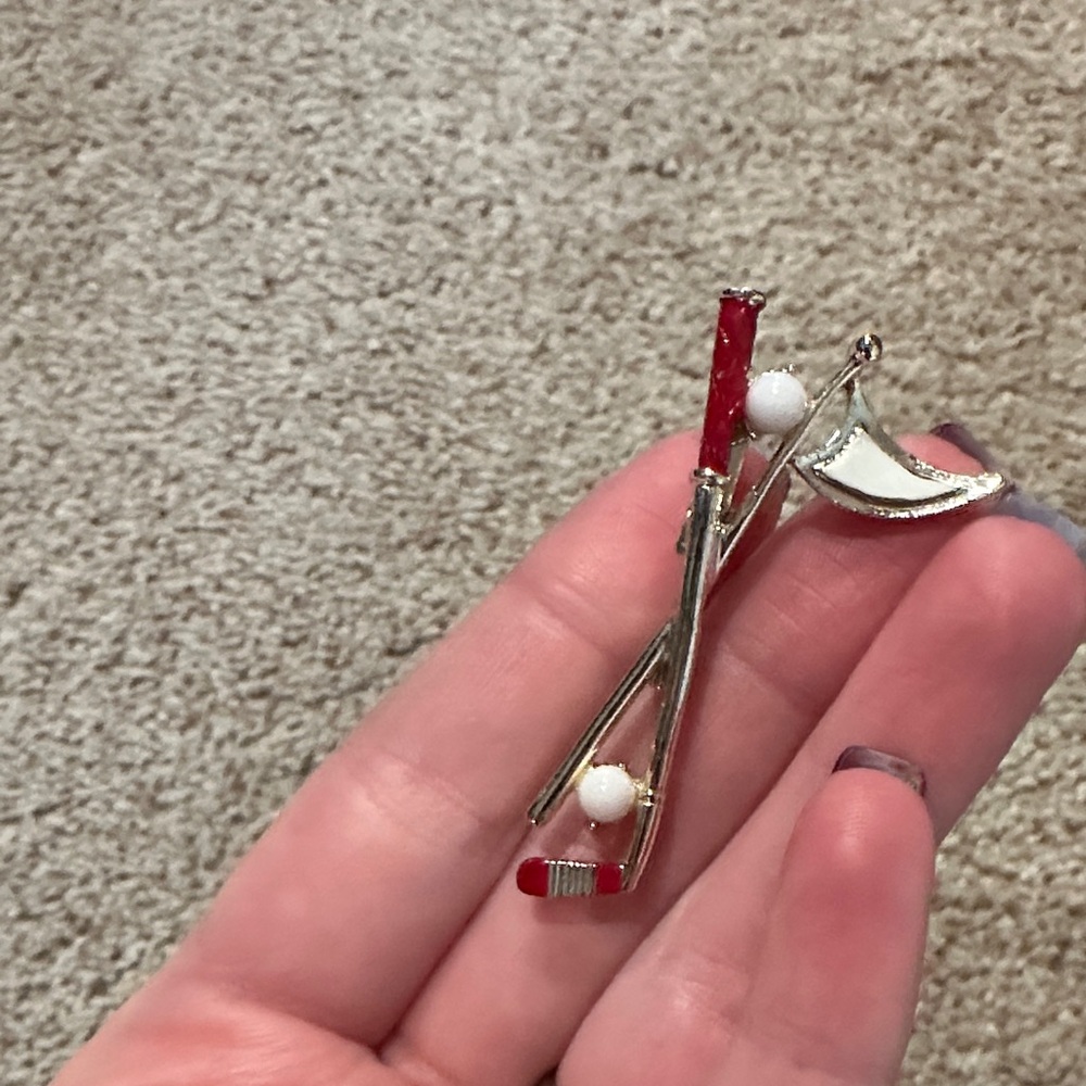 Elegant Silver and Red Golf Brooch